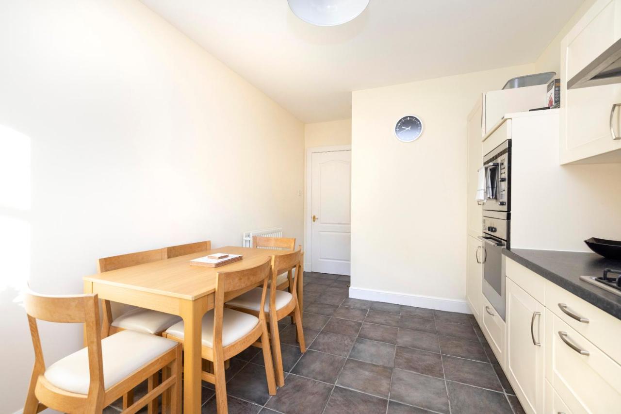 Joivy Modern Flat With Free Parking Leilighet EDI Eksteriør bilde